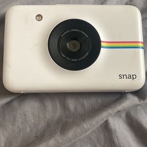 Must Go‼️ Used Polaroid Snap Camera. Read Description Carefully 👇